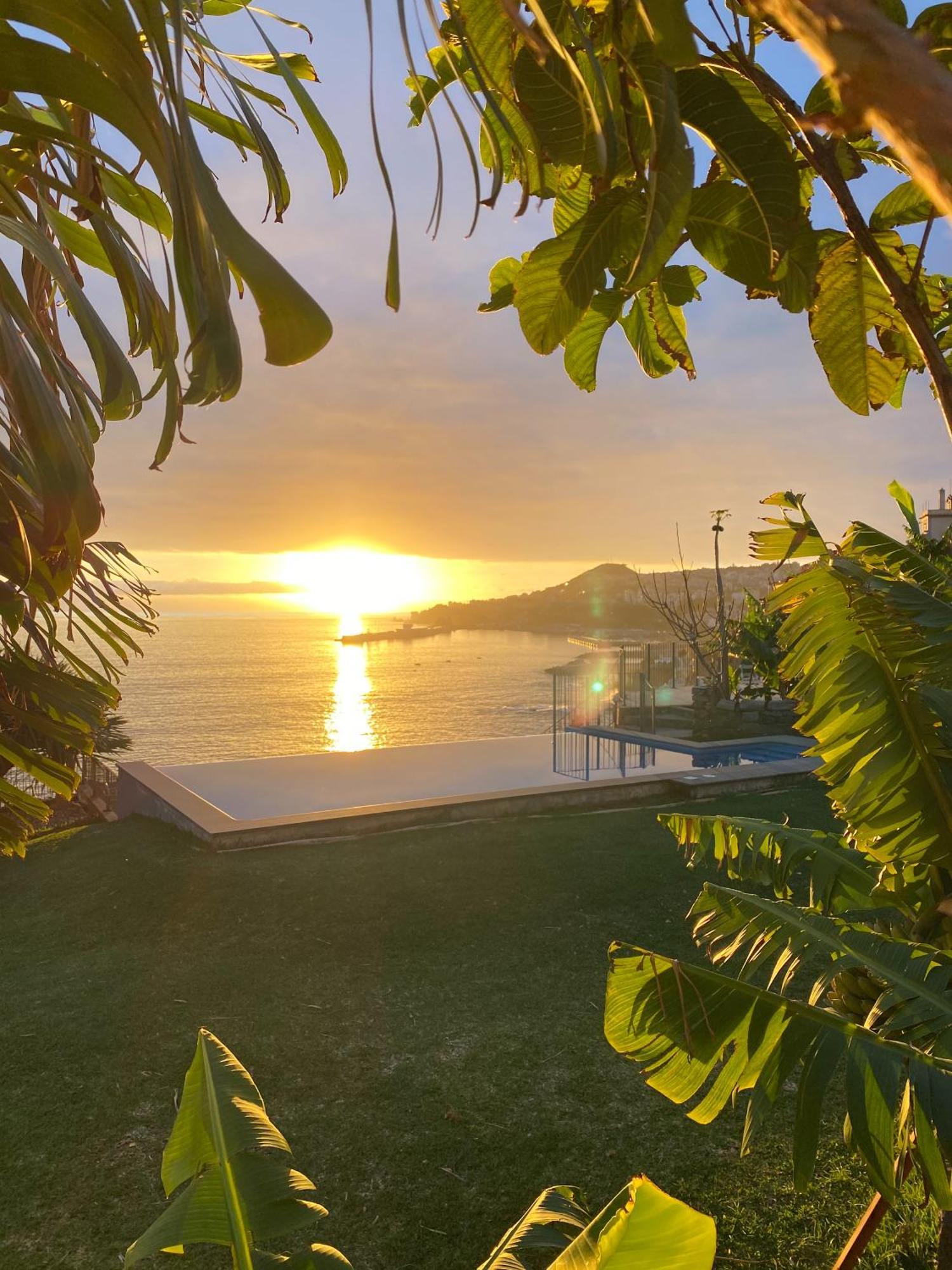 Irlandas Villa Funchal Seaside Villas Экстерьер фото